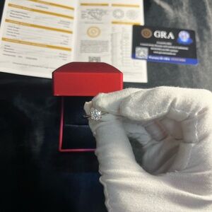 Brilliant Round Cut, silver engagement Ring